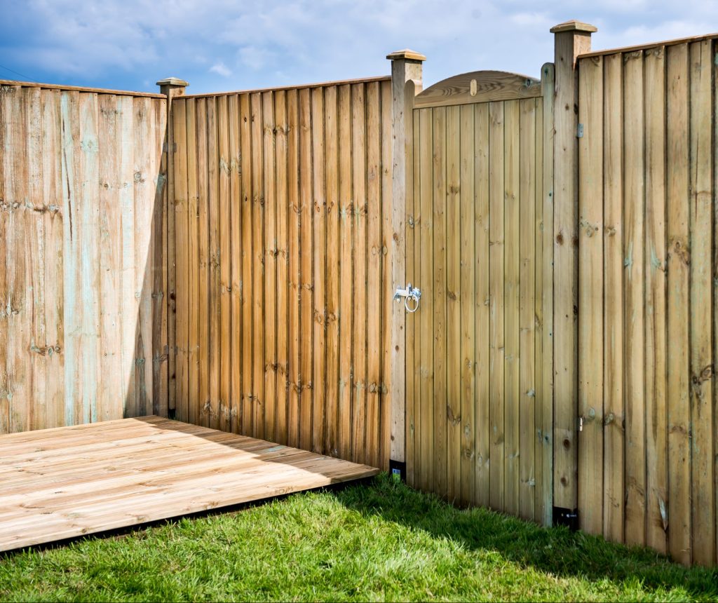 Fencing and landscaping in Ealing